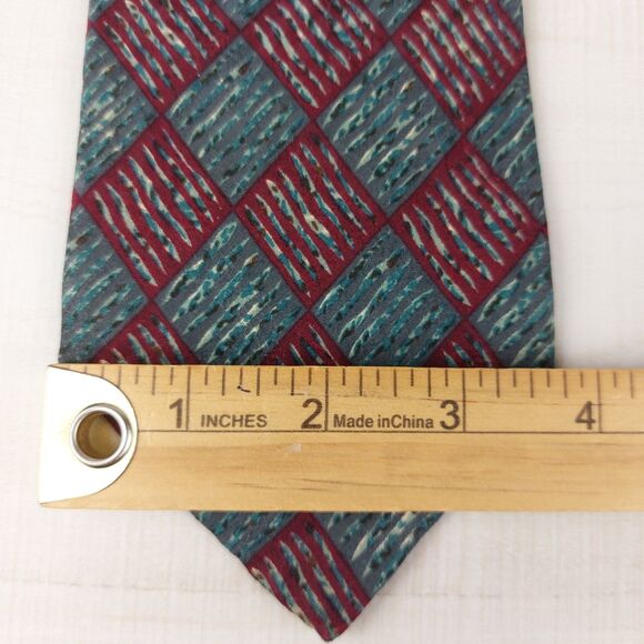 Christian Dior Monsieur Mens Tie Silk Made in USA Red/Gray Geometric Pattern 60" - Picture 3 of 4